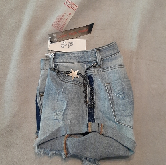 NWT RARE! Women's Denim Jeans Shorts Miss Canavaro - Picture 9 of 13